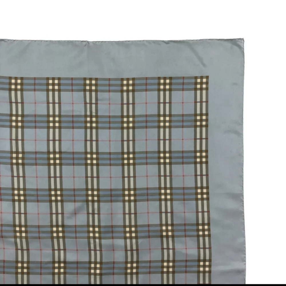 Burberrys Vintage Check Silk Scarf - Picture 5 of 9
